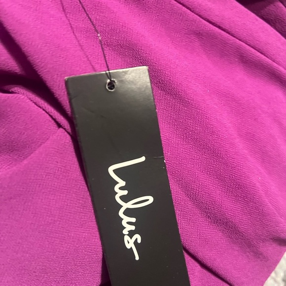 Beautiful Lulus dress - Picture 5 of 7